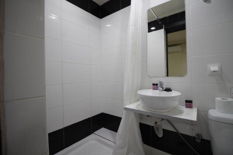 Double or Twin Room with Private Bathroom image 2