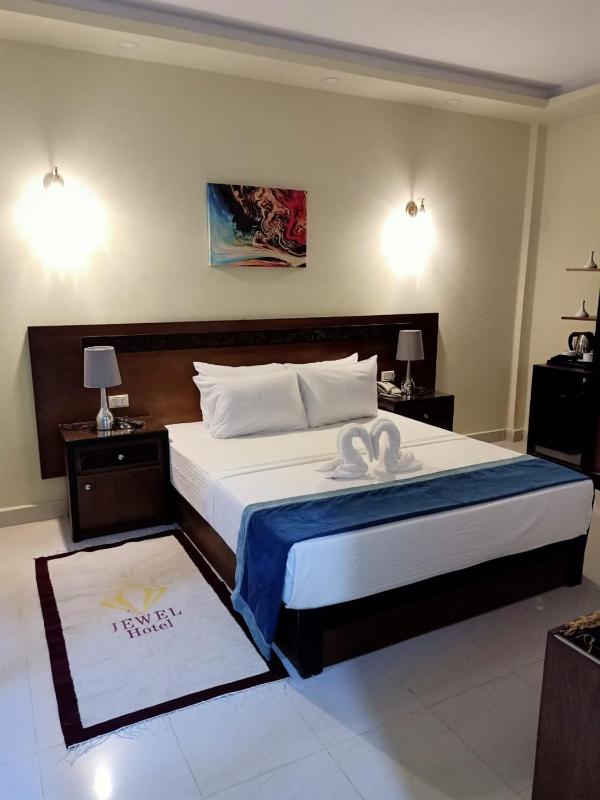 Junior Suite image 2