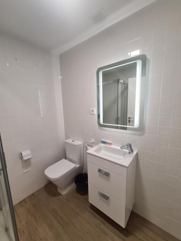 Double Room with Private External Bathroom image 2