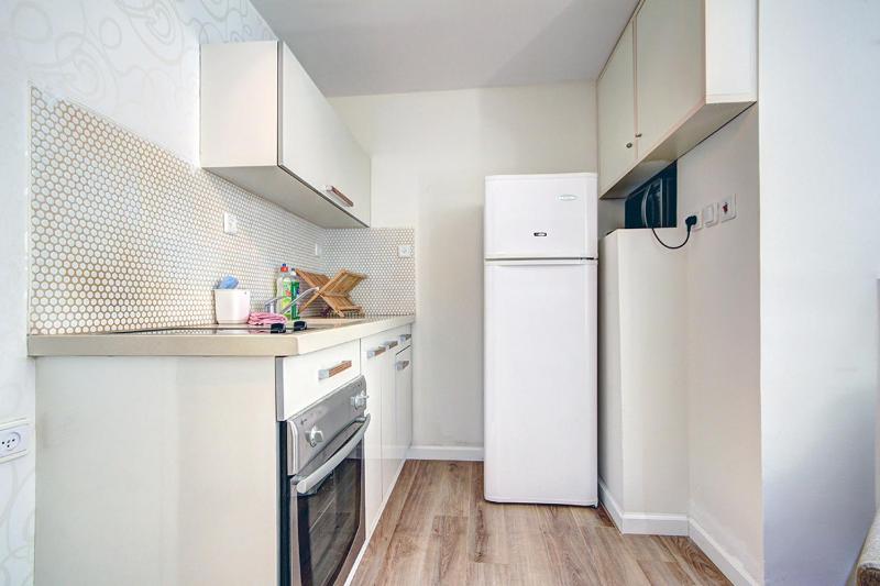 One-Bedroom Apartment image 3