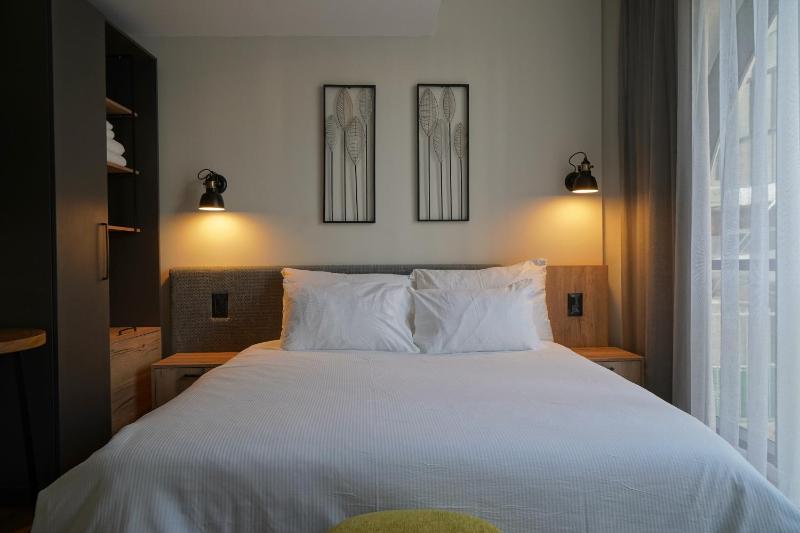 Economy Double Room image 2
