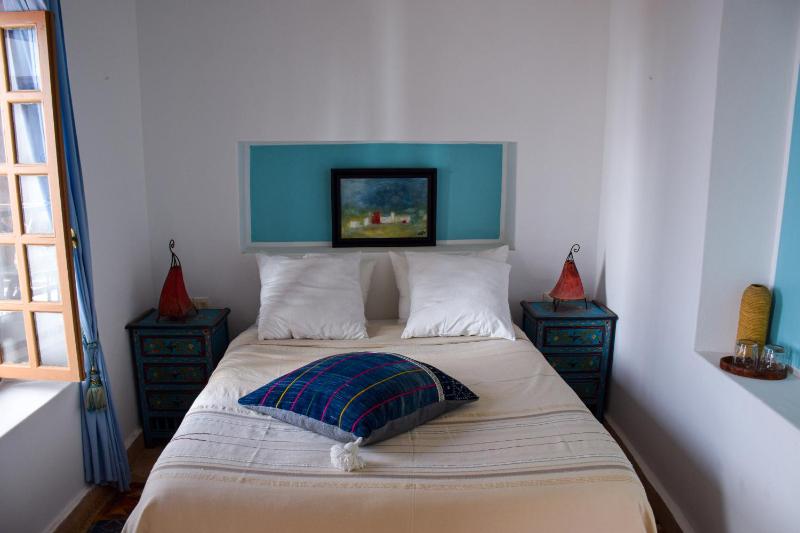Turquoise Double Room image 3