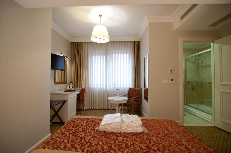 Special Offer - Economy Double or Twin Room image 4