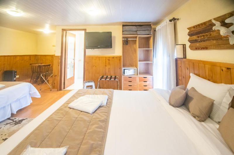 Quadruple Room image 1