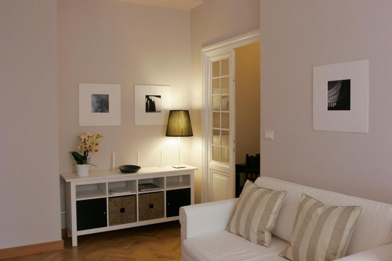 One-Bedroom Apartment image 3