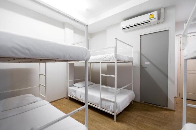 Single Bed in Dormitory Room image 1