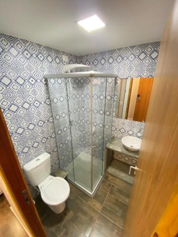Double or Twin Room image 3