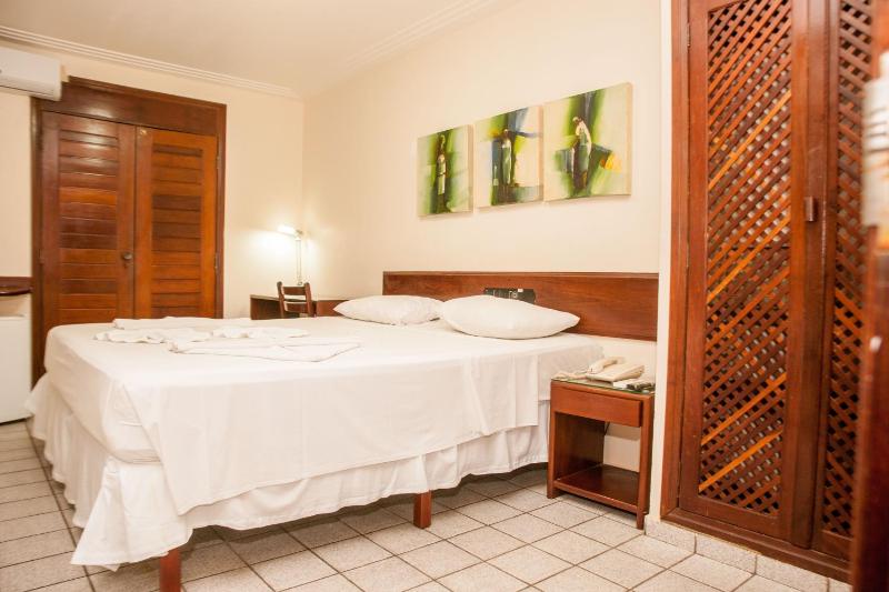 Standard Double Room image 3