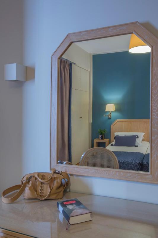 One-Bedroom Apartment with Balcony (3 Adults) image 4