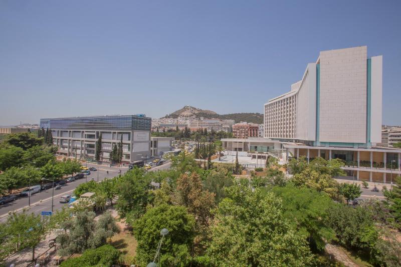 Two-Bedroom Suite with Terrace and Lycabettus Hill View image 2