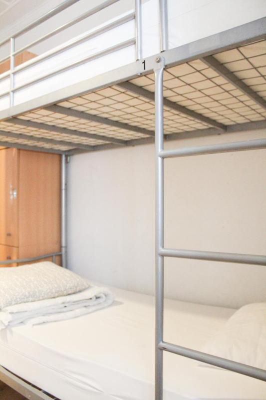 Bed in 6-Bed Dormitory Room image 2