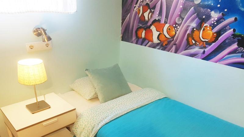 4-Bed Mixed Dormitory Room image 2