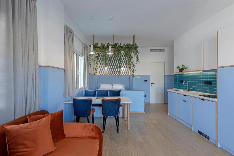 Superior Apartment image 1