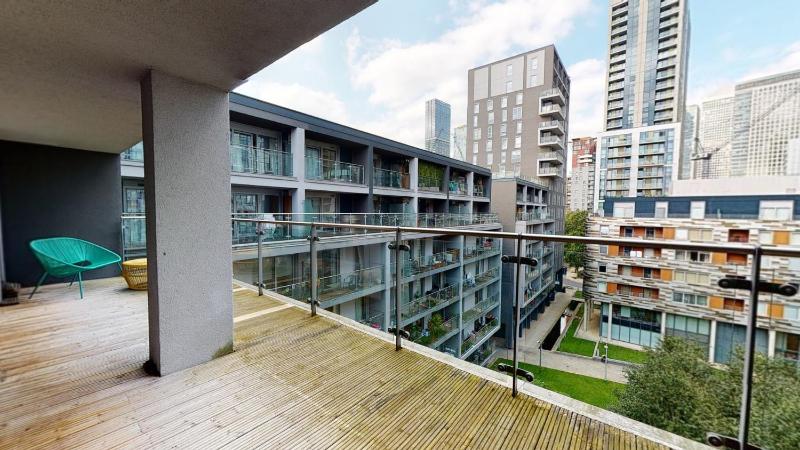 Apartment with Balcony image 2