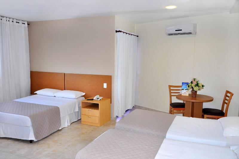 Deluxe Triple Room with Sea View image 3