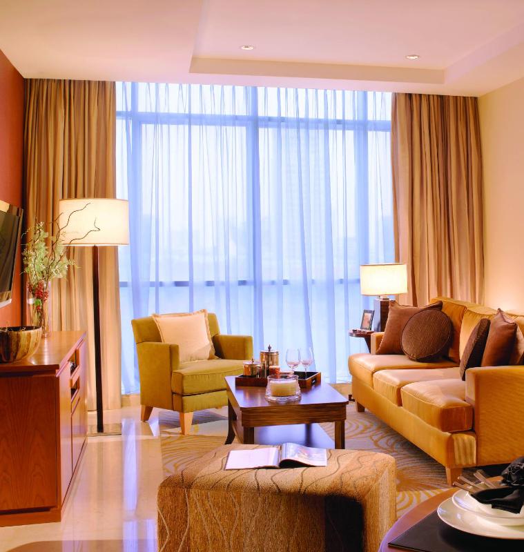 Deluxe One-Bedroom Apartment