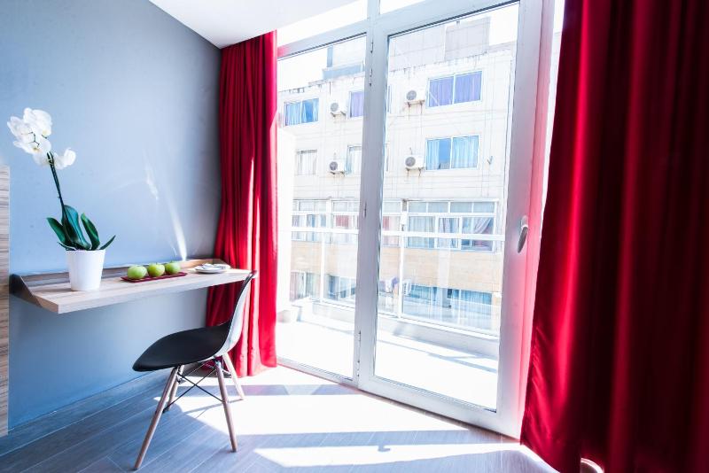 Junior Suite with Balcony image 3