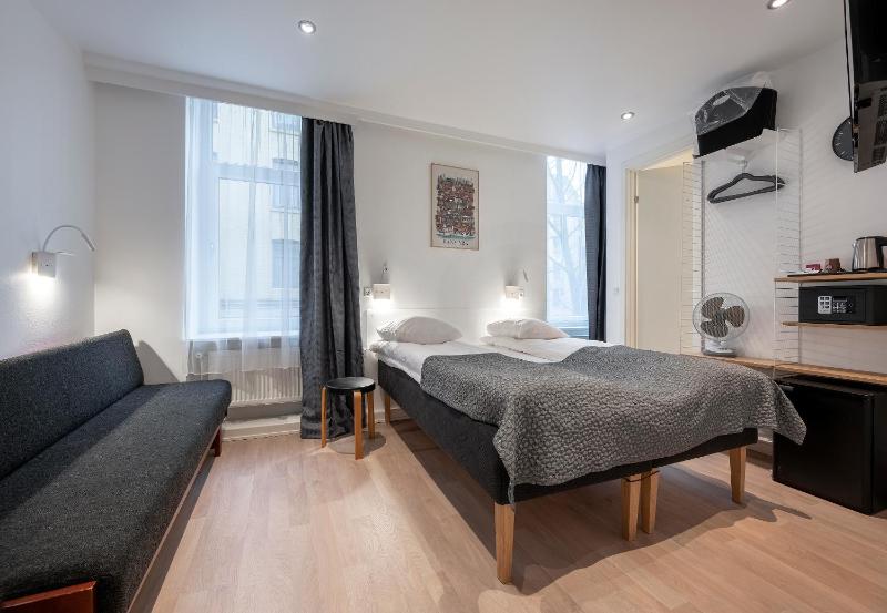 Triple Room image 4