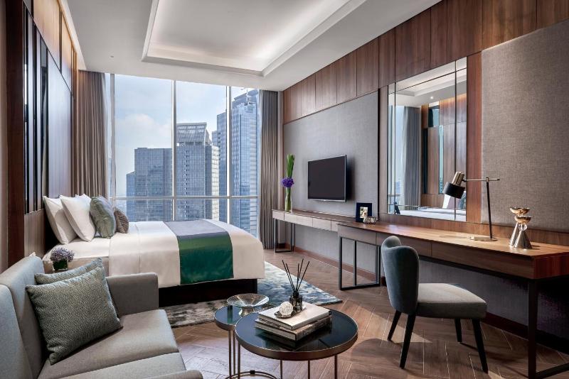 Premier One-Bedroom Apartment