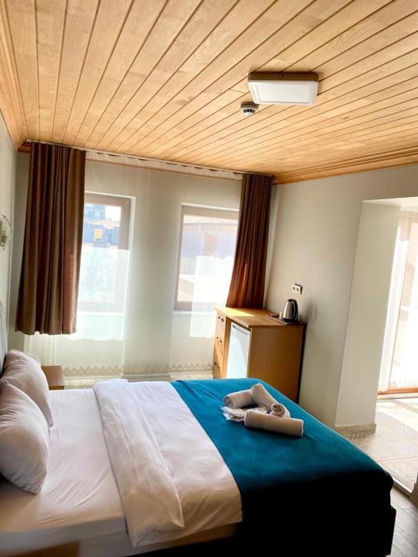 King Room with Balcony image 4