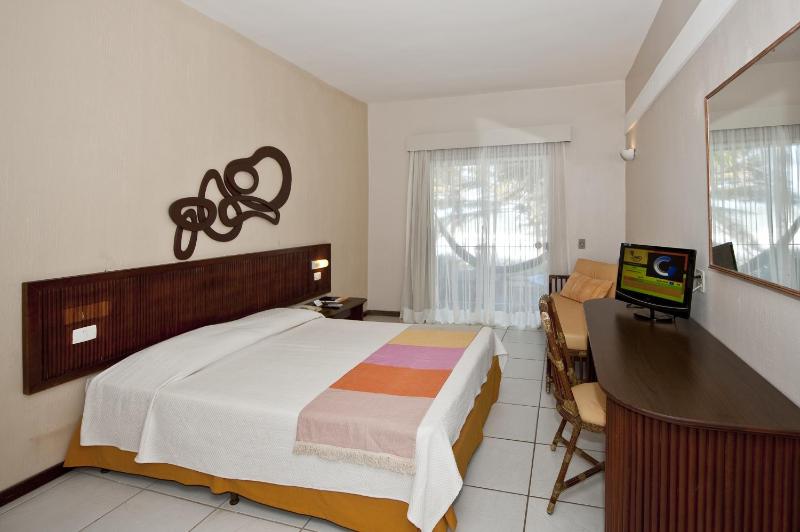 Deluxe Double Room with sea view and Shared Pool image 1