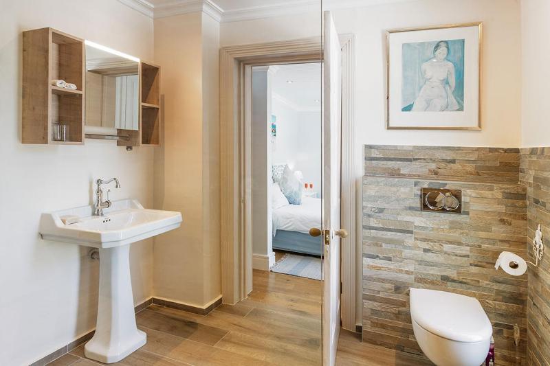 Suite image 2