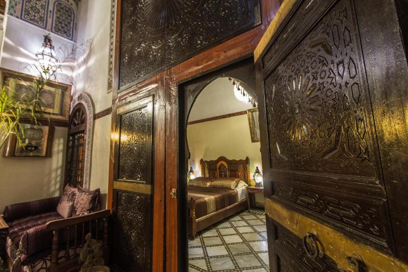 Large Double Room image 2
