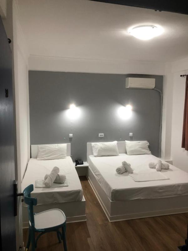 Triple Room with Private Bathroom image 1