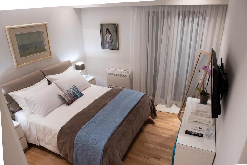 Apartment image 2