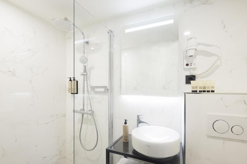 Triple Room image 1