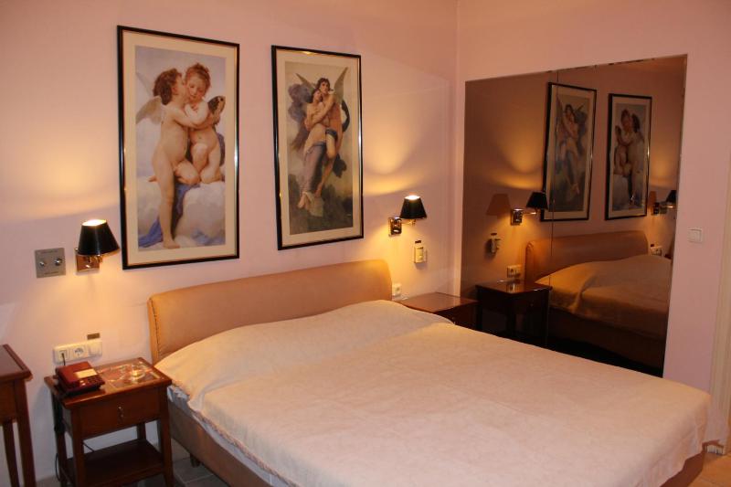 Single Room image 2