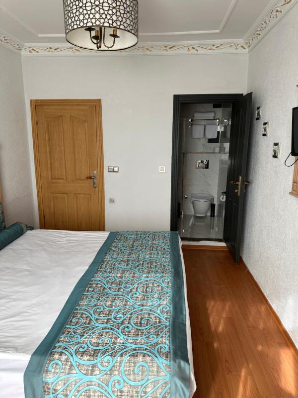 Standard Double Room with Sea View image 2