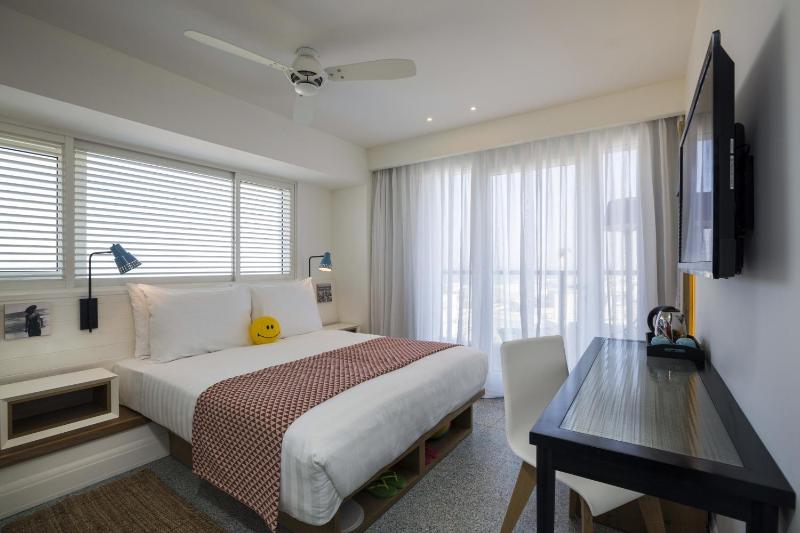Standard Double or Twin Room with Balcony image 3