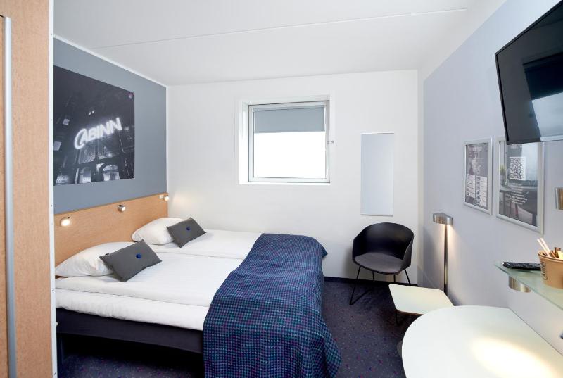 Captain Room with Double Bed image 1