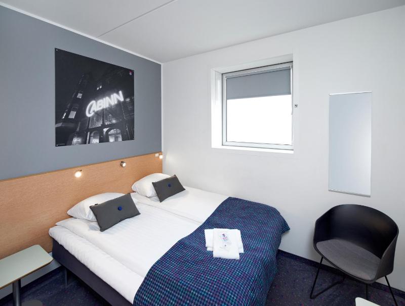 Captain Room with Double Bed image 3