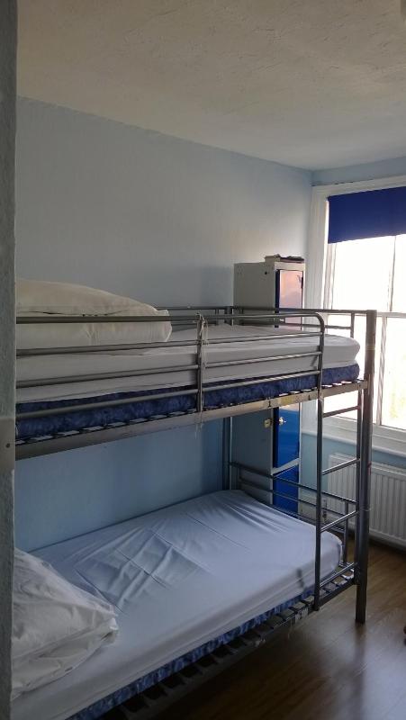 Bed in 6-Bed Mixed Dormitory Room image 4