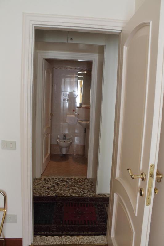 Double Room with External Private Bathroom image 4