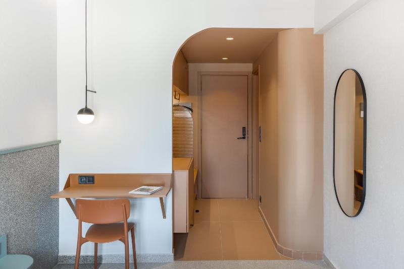 Superior Double or Twin Room image 4