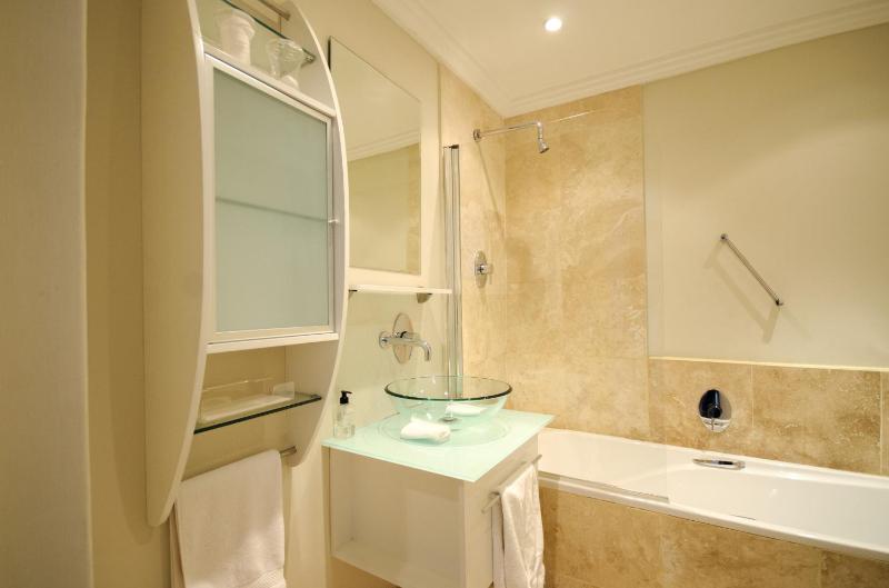 Double with Pool View (3 Adults) image 3