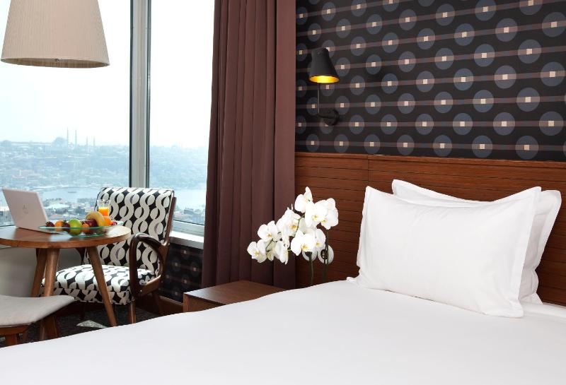 Superior Room with Sea View image 4