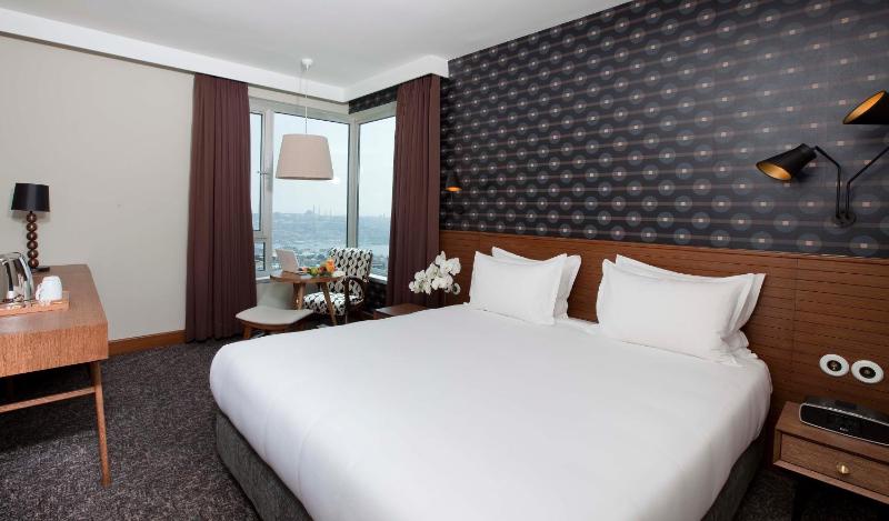 Superior Room with Sea View image 1