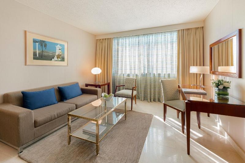 Classic King Room image 2