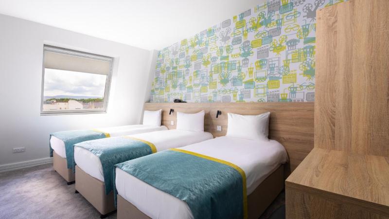 Triple Room image 2