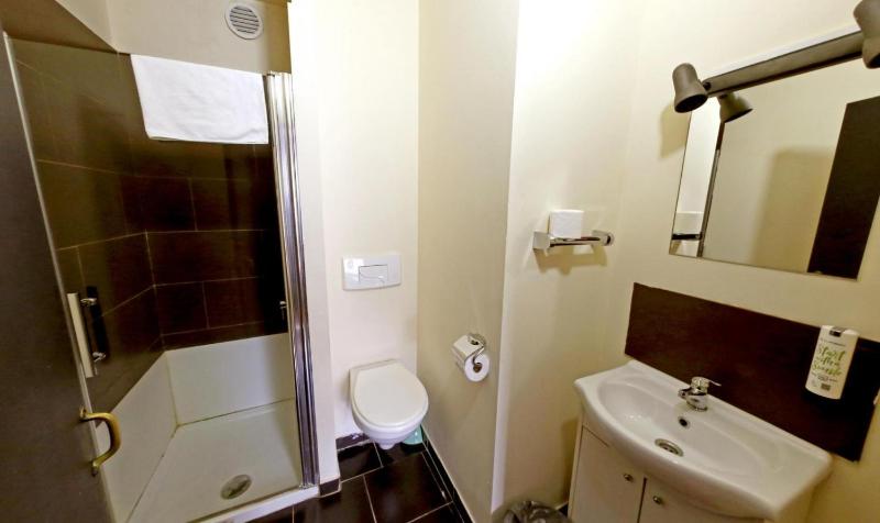 Triple Room image 3