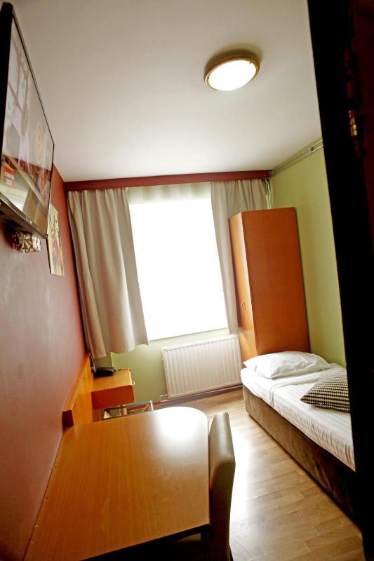 Single Room image 1
