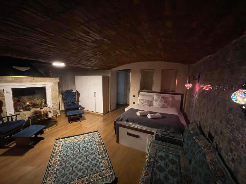 King Room with Garden View image 1