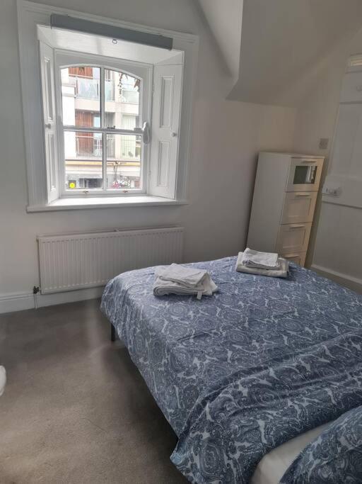 Three-Bedroom House image 4