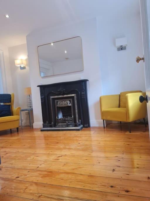 Three-Bedroom House image 3