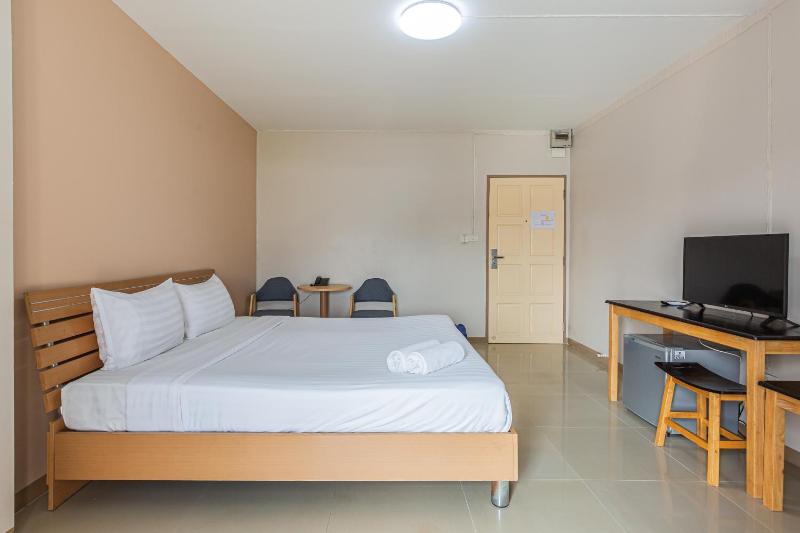 Superior Double Room with Balcony image 1
