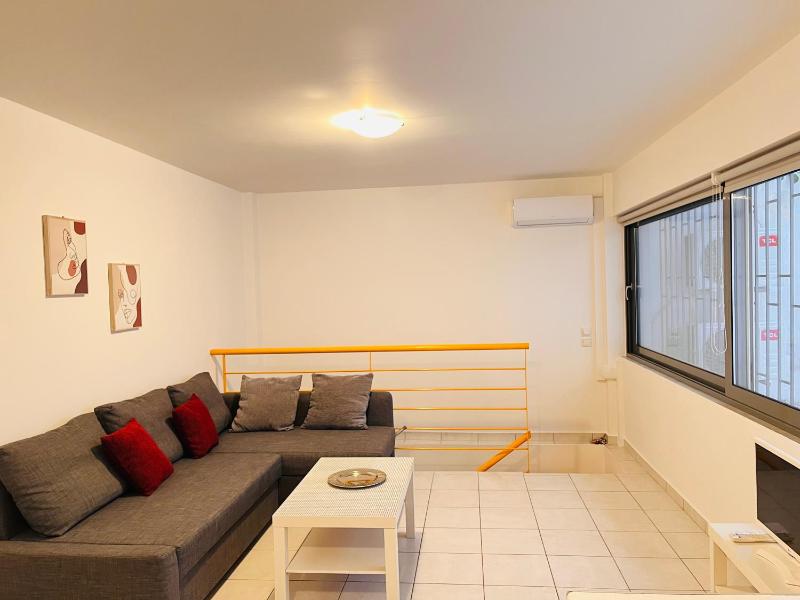 Apartment - Split Level image 2